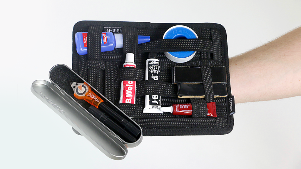5 Must-Have Items for Your Geek Bag picture: G