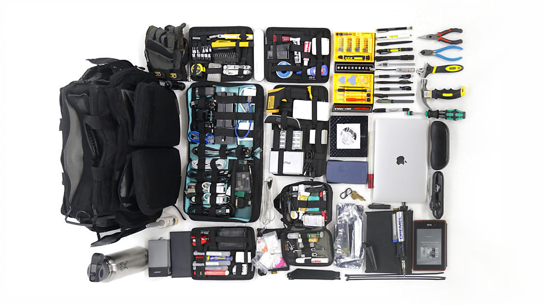 5 Must-Have Items for Your Geek Bag picture: B